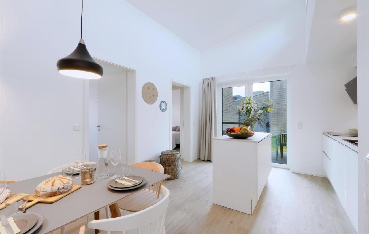 Stunning Home In Lembruch-Duemmer See With Wifi Экстерьер фото
