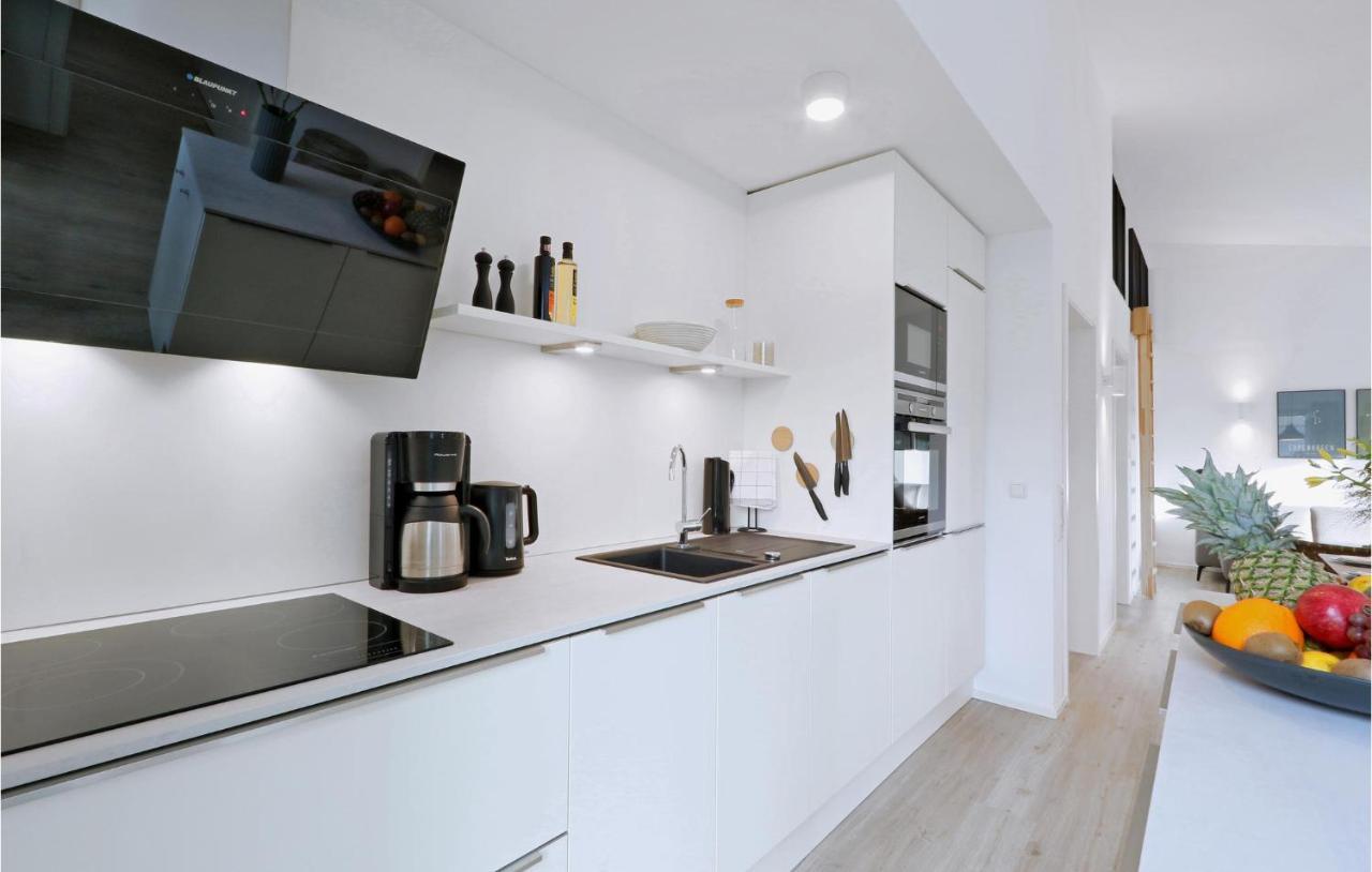 Stunning Home In Lembruch-Duemmer See With Wifi Экстерьер фото