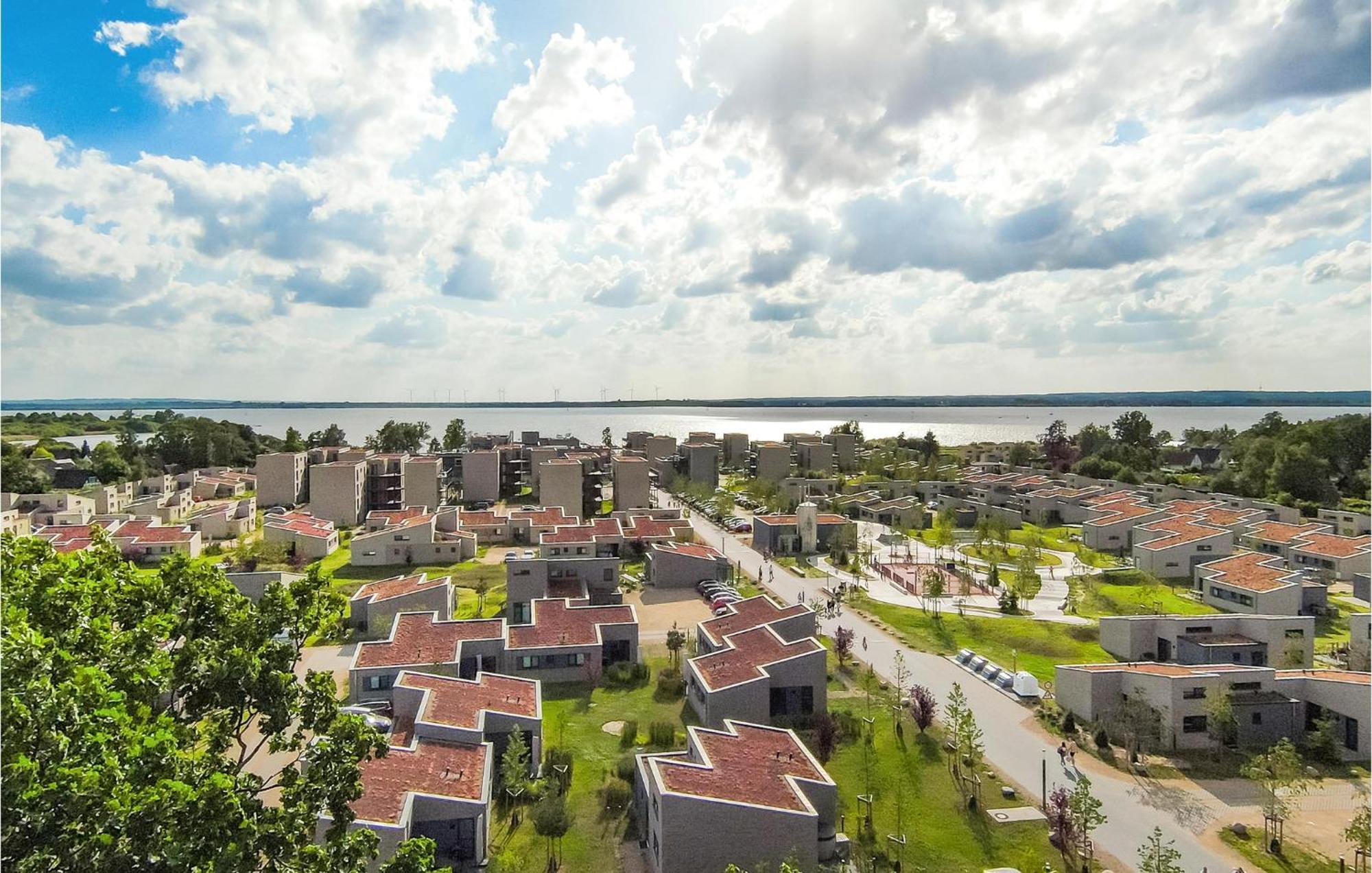Stunning Home In Lembruch-Duemmer See With Wifi Экстерьер фото
