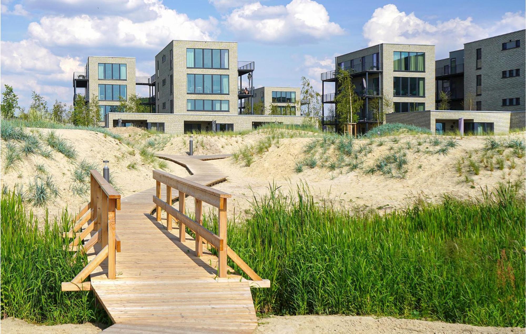 Stunning Home In Lembruch-Duemmer See With Wifi Экстерьер фото