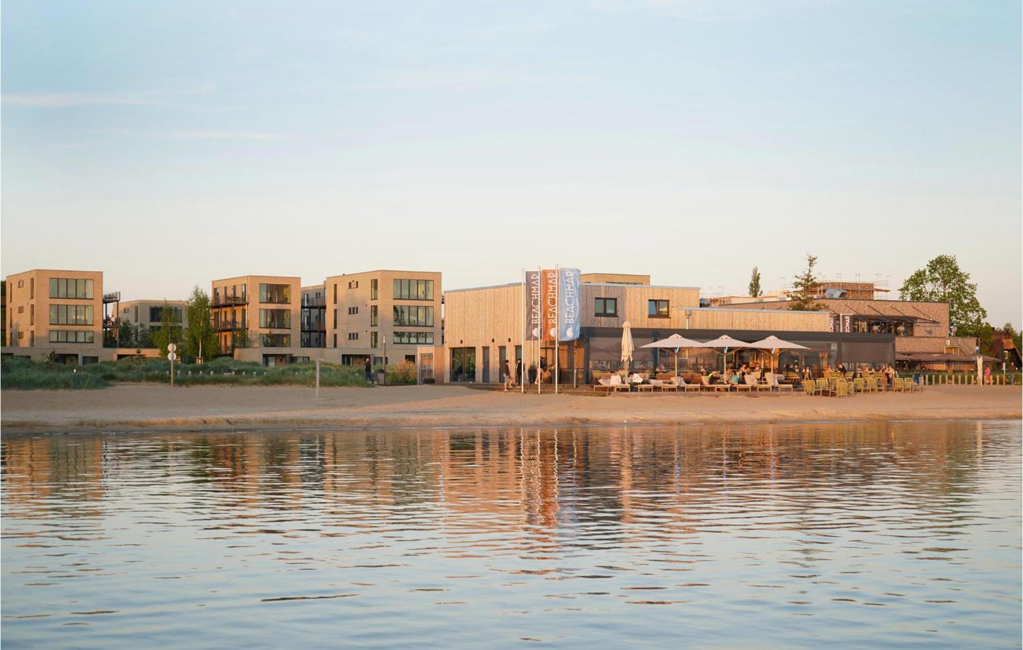 Stunning Home In Lembruch-Duemmer See With Wifi Экстерьер фото